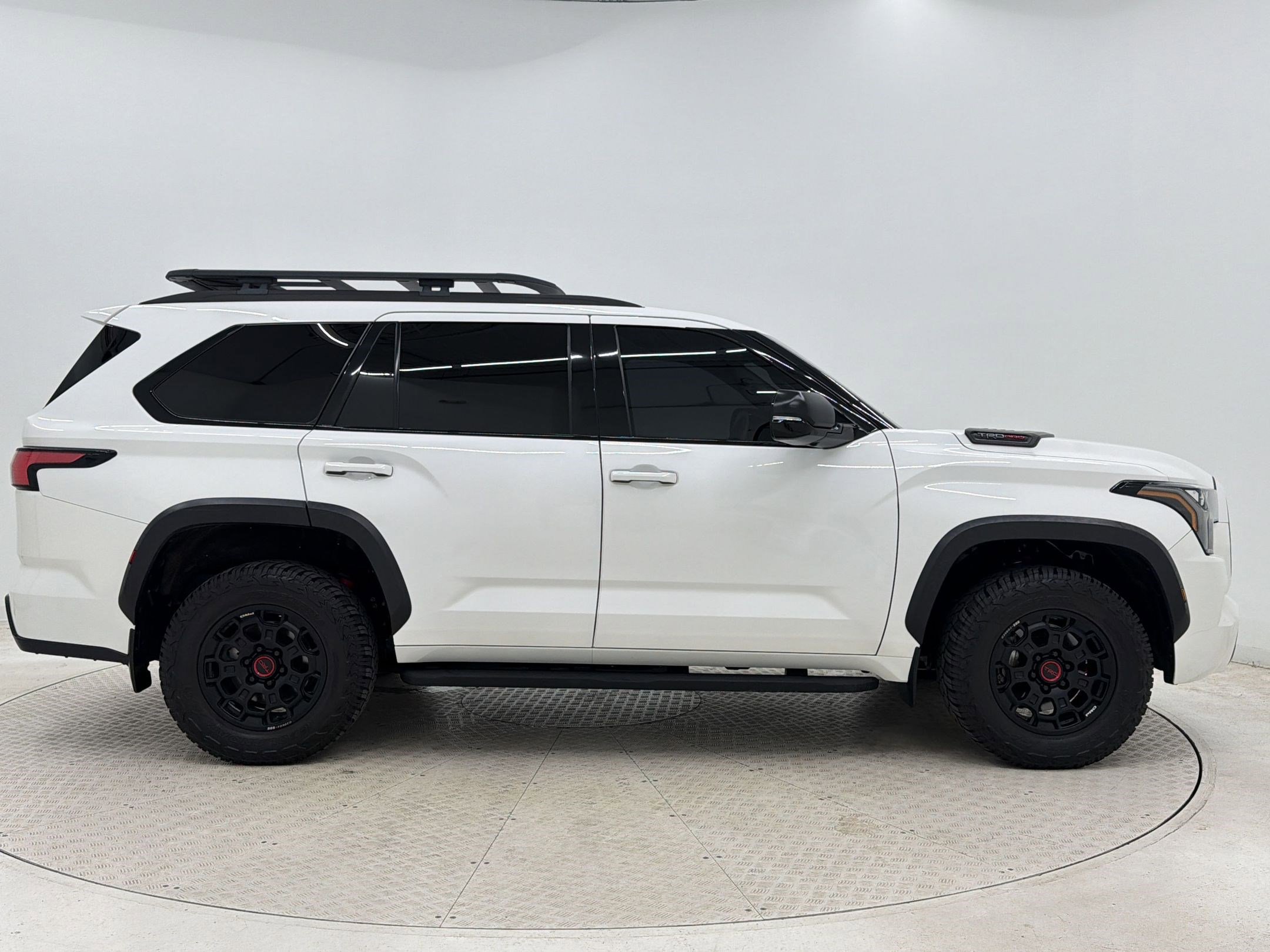 Used 2023 Toyota Sequoia TRD Pro AWD/4WD image 8