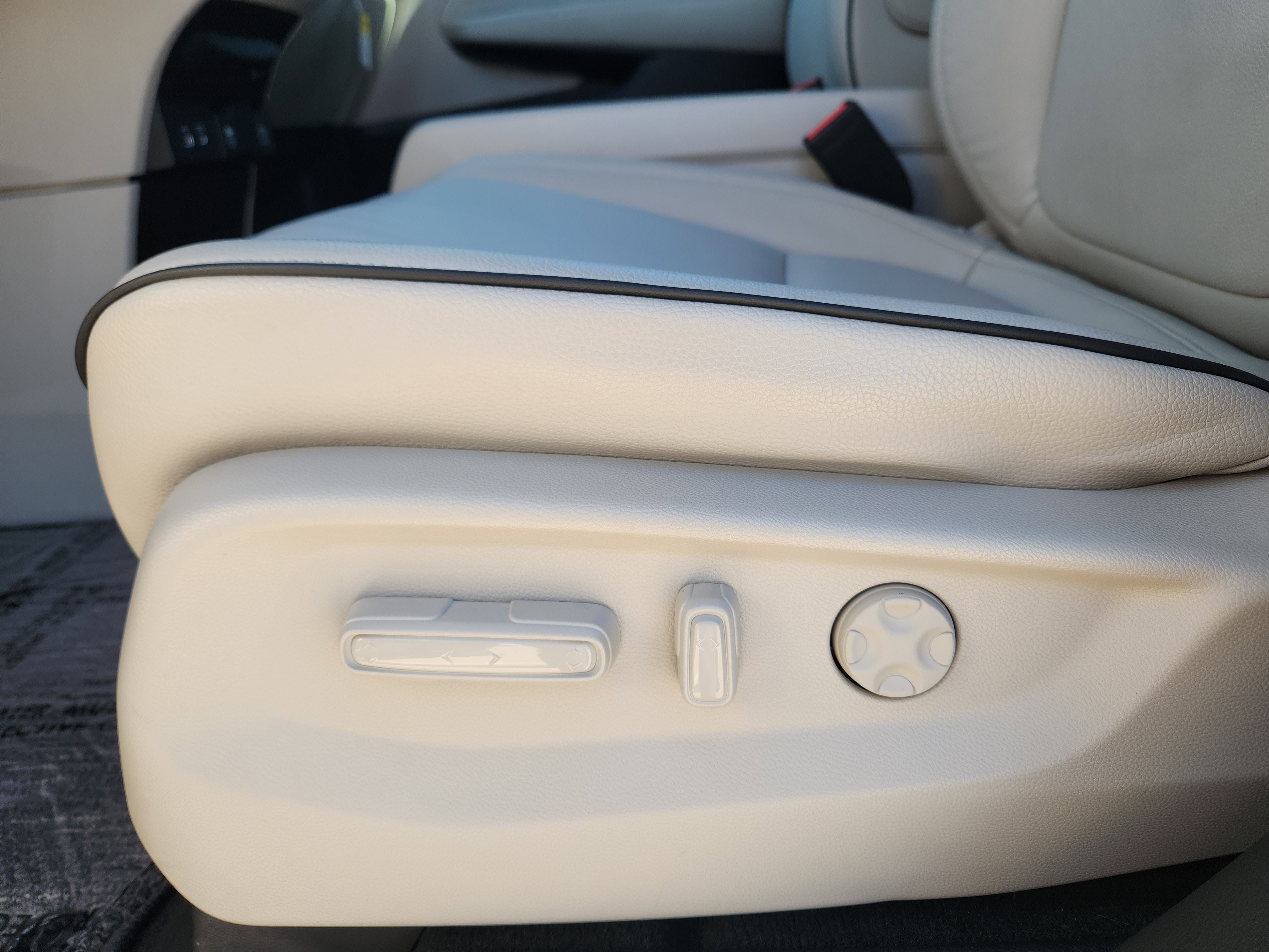 Certified 2025 Honda Odyssey Touring image 23