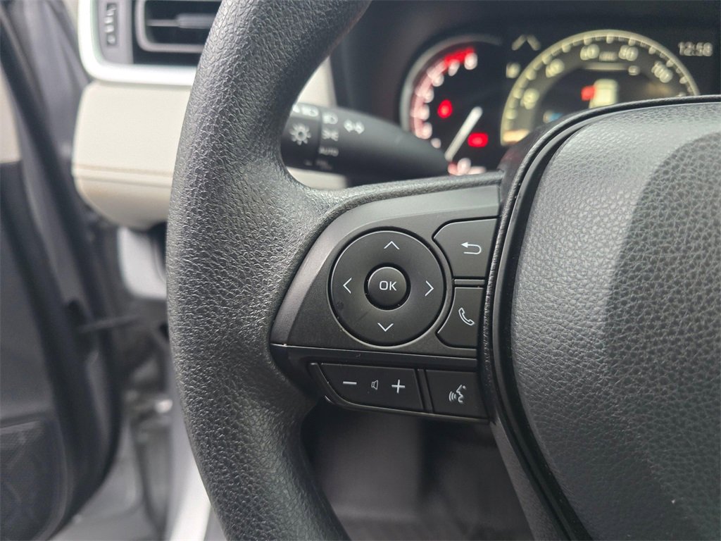 Used 2025 Toyota RAV4 XLE w/ Convenience Package image 24
