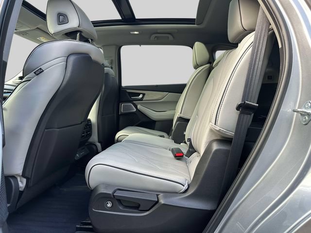 Certified 2026 Acura MDX w/ Advance Package AWD/4WD image 17