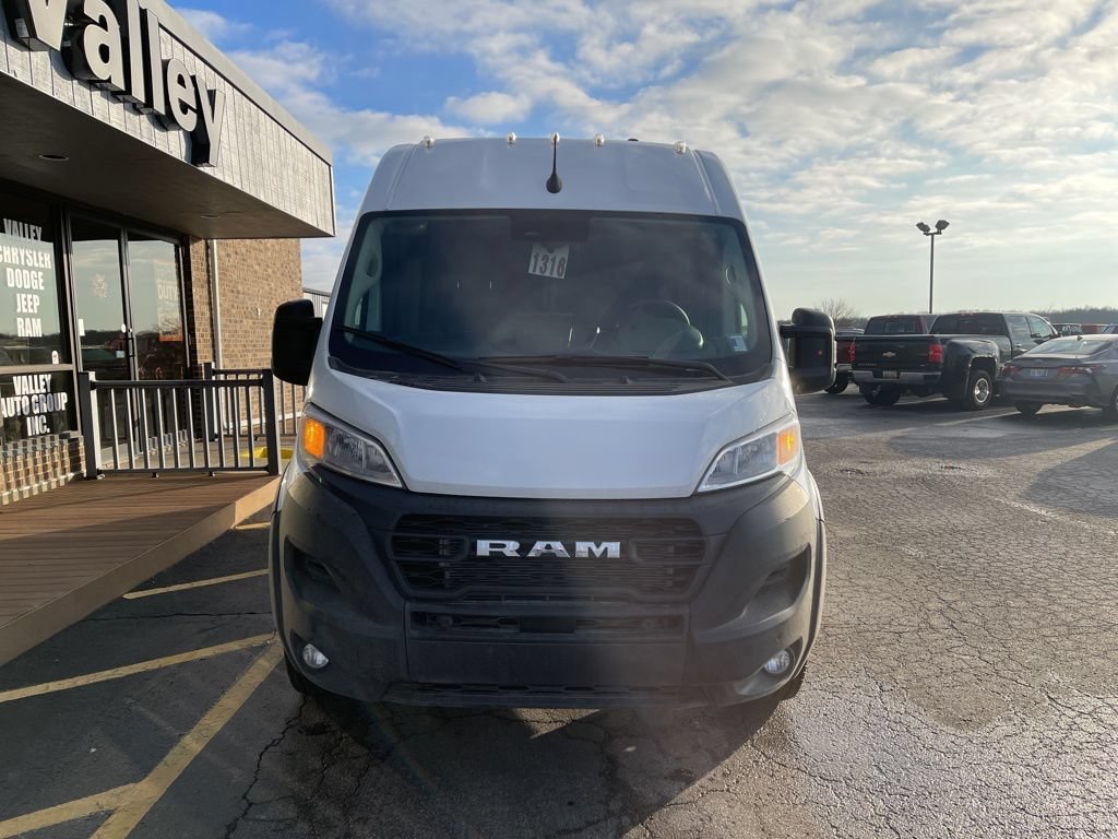 New 2025 RAM ProMaster 2500 w/ Premium Convenience Group FWD image 2