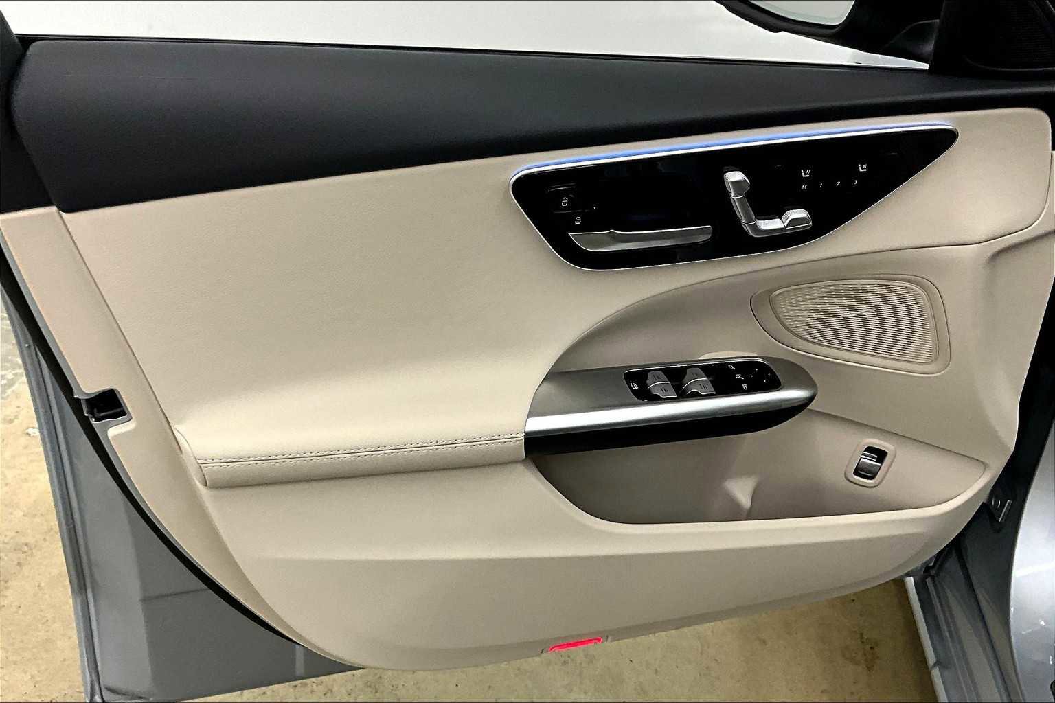 New 2025 Mercedes-Benz C 300 Sedan image 10