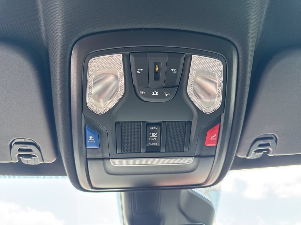 New 2025 RAM 1500 Tradesman AWD/4WD image 19