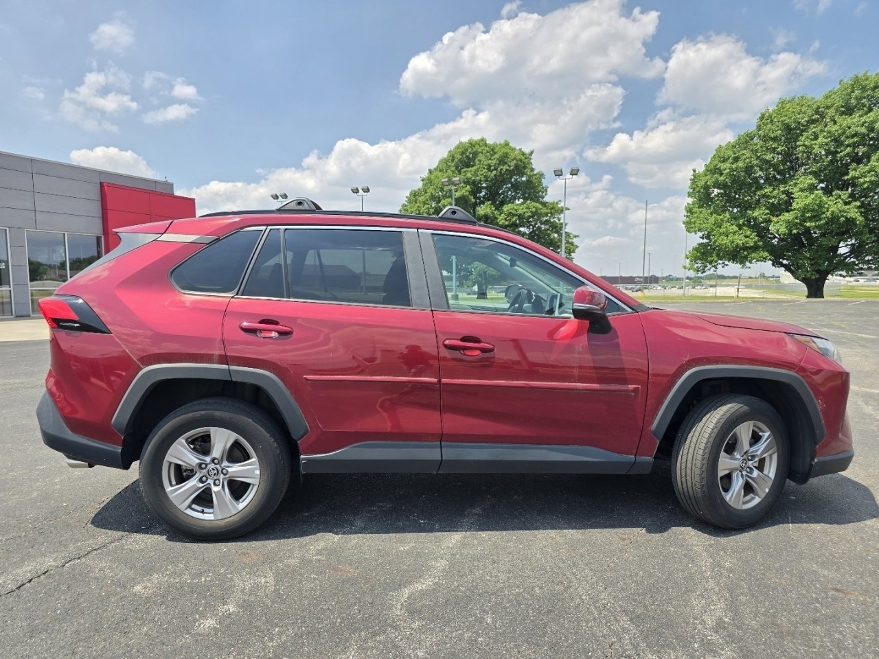 Certified 2023 Toyota RAV4 XLE w/ Convenience Package AWD/4WD image 16
