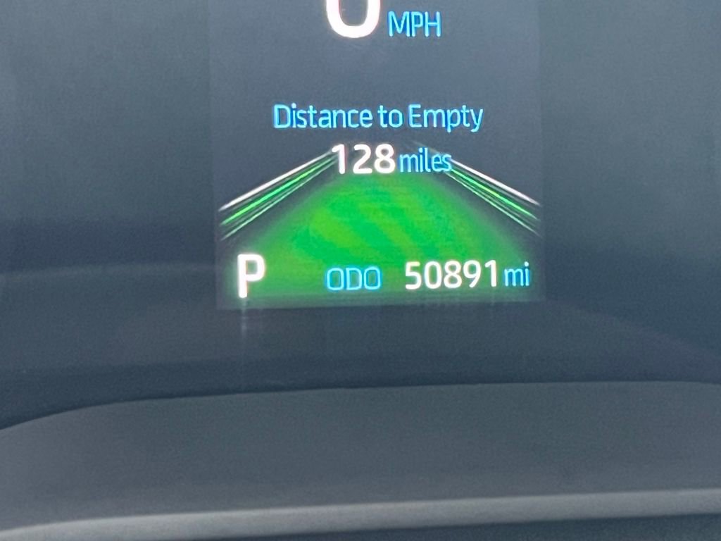 Used 2024 Toyota Sienna XLE image 24