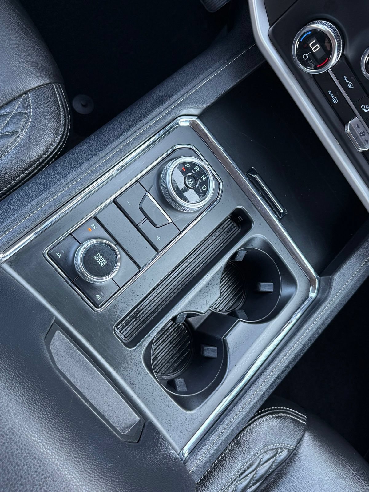 Used 2023 Ford Expedition XL AWD/4WD image 26