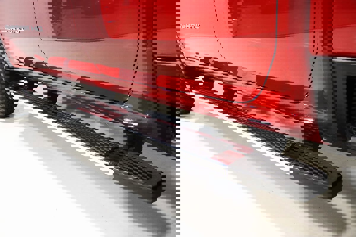 Used 2025 GMC Sierra 3500 SLT w/ SLT Premium Package image 83