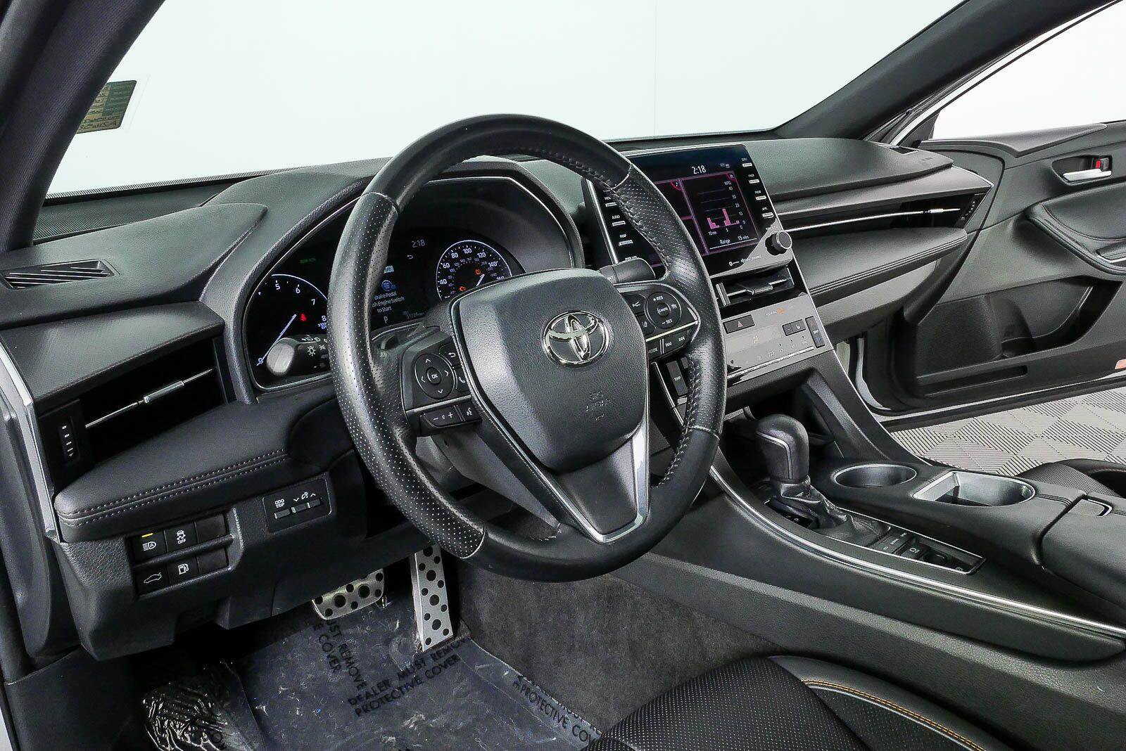 Used 2021 Toyota Avalon XSE FWD image 9