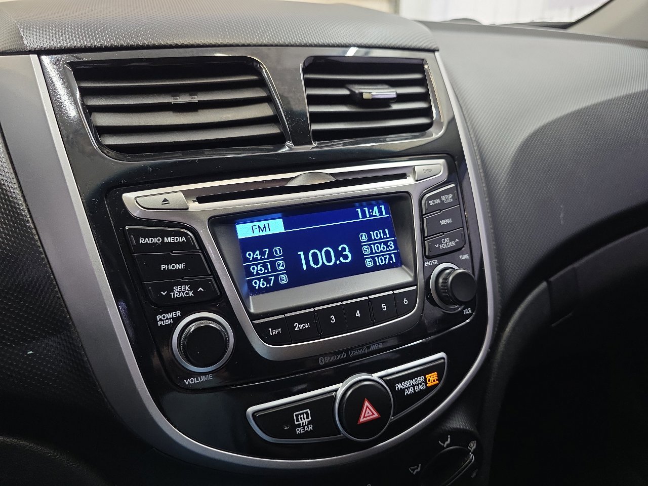 Used 2015 Hyundai Accent Sport image 46