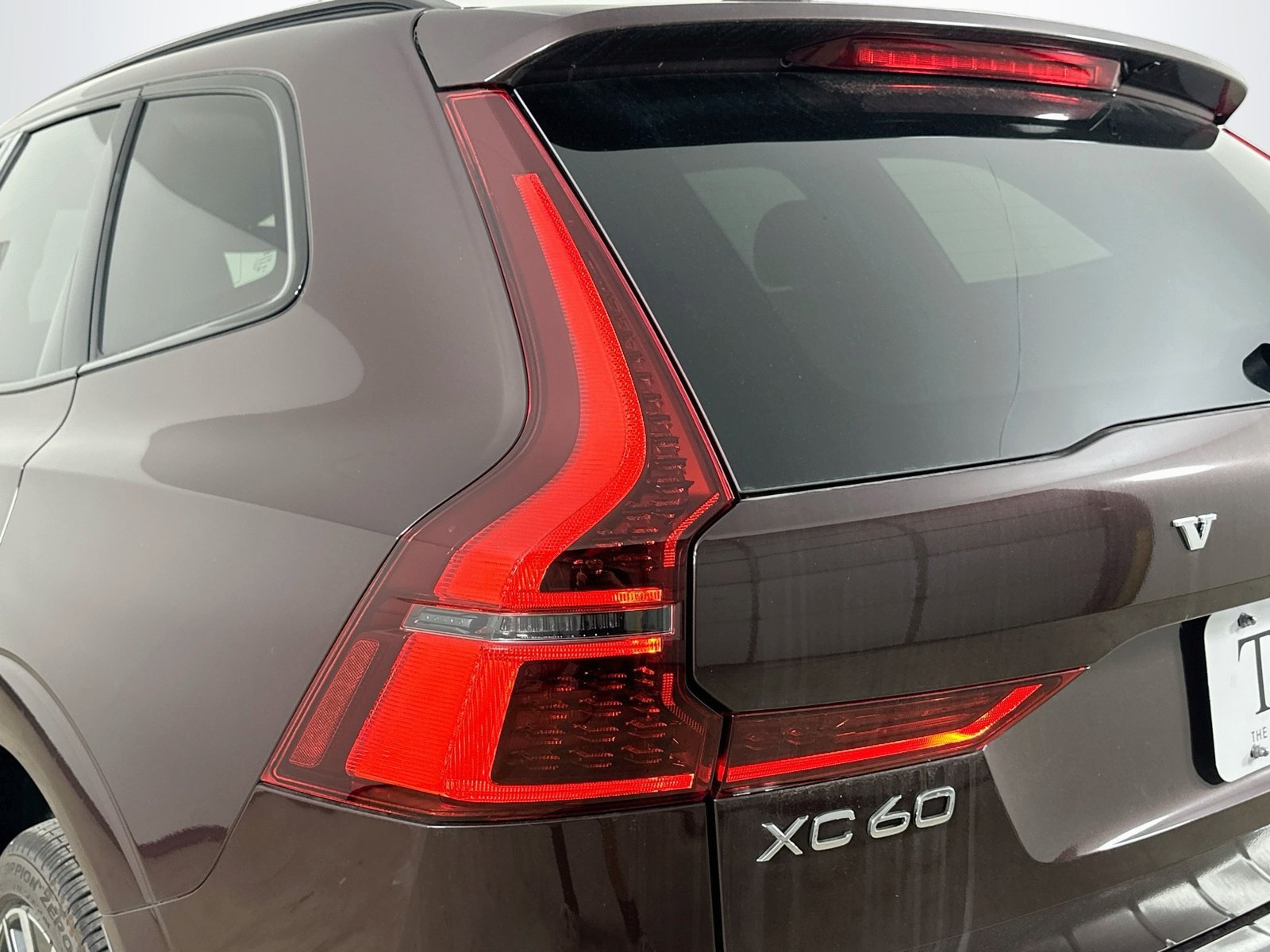 New 2026 Volvo XC60 T8 Ultra w/ Protection Package Premier AWD/4WD image 12