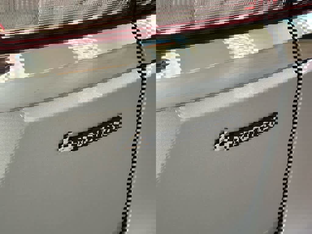 Certified 2023 Volkswagen Atlas SEL image 18