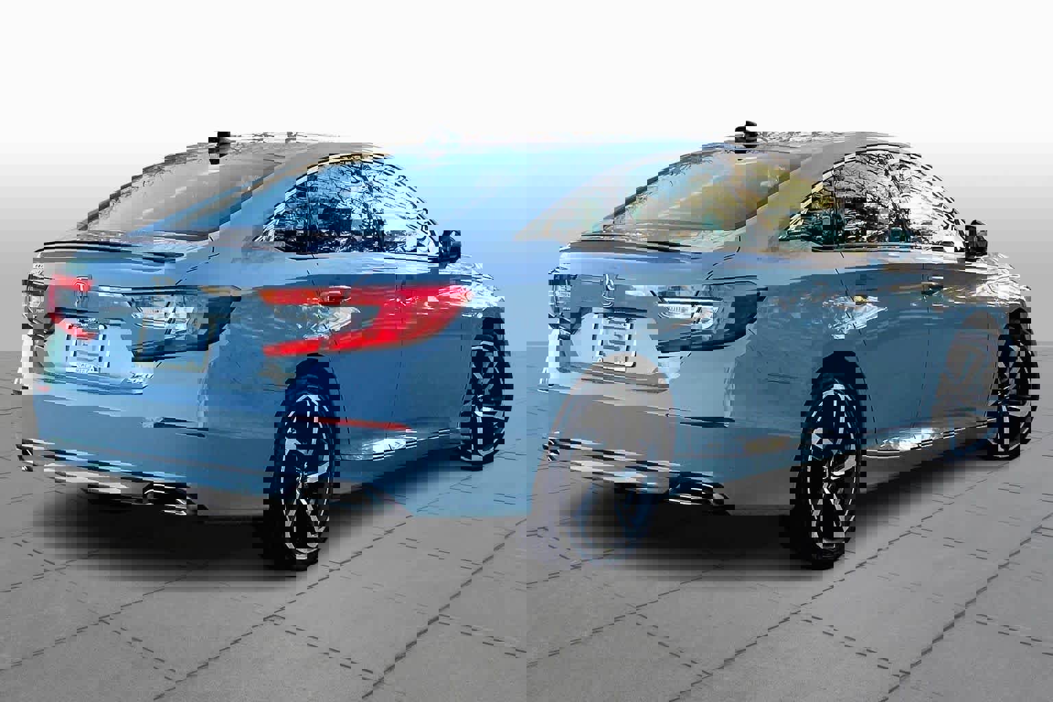 Used 2022 Honda Accord Sport image 12