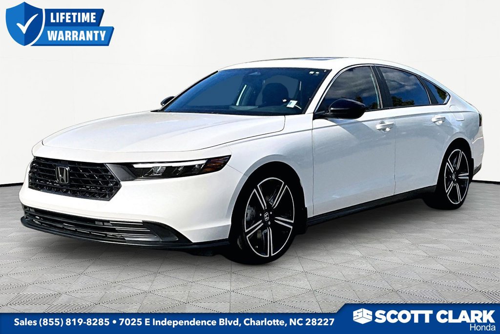 Used 2024 Honda Accord Sport image 3