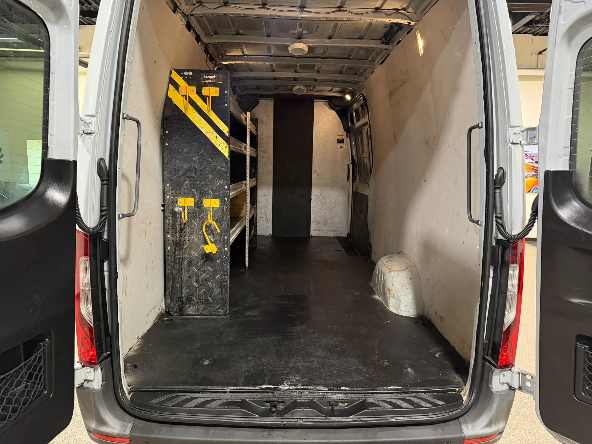 Used 2022 Mercedes-Benz Sprinter 2500 image 24