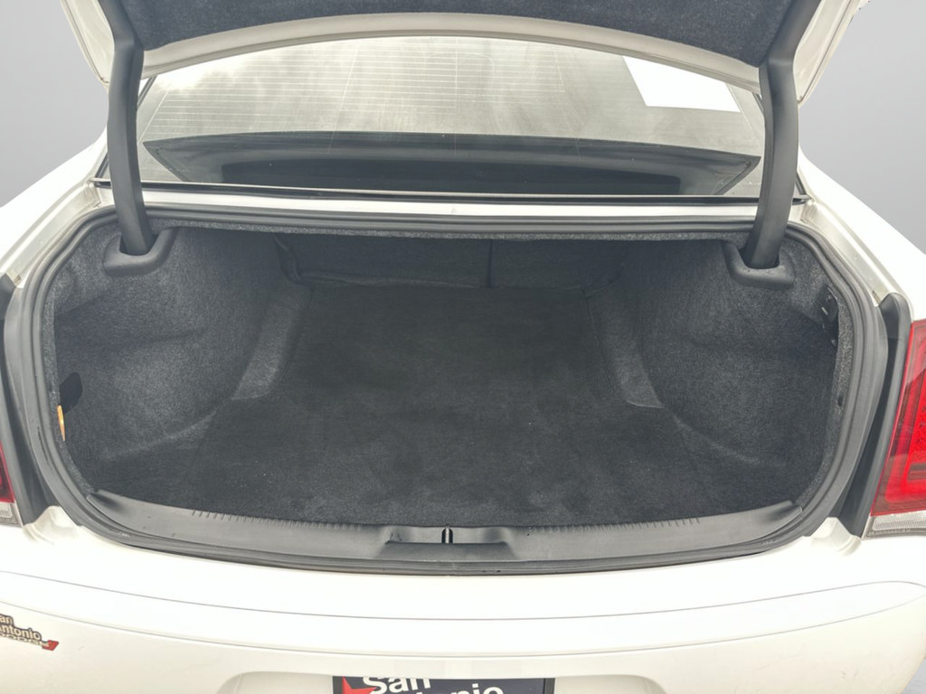 Certified 2023 Chrysler 300 Touring w/ Sport Appearance Package RWD image 32