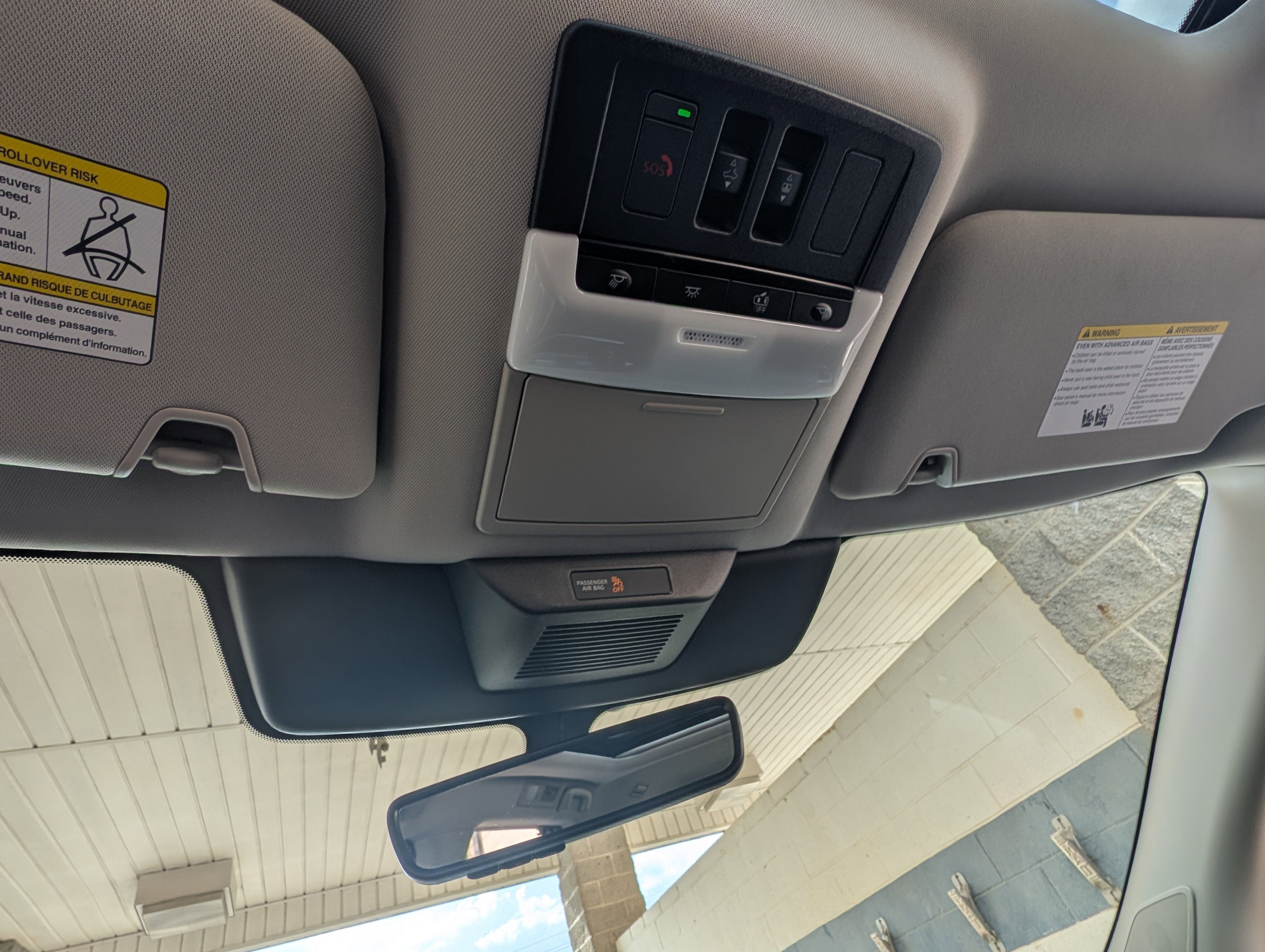 Used 2024 Nissan Pathfinder Platinum w/ Cargo Package image 32