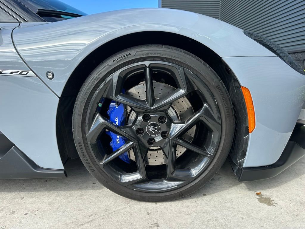 Used 2023 Maserati MC20 Spyder image 16