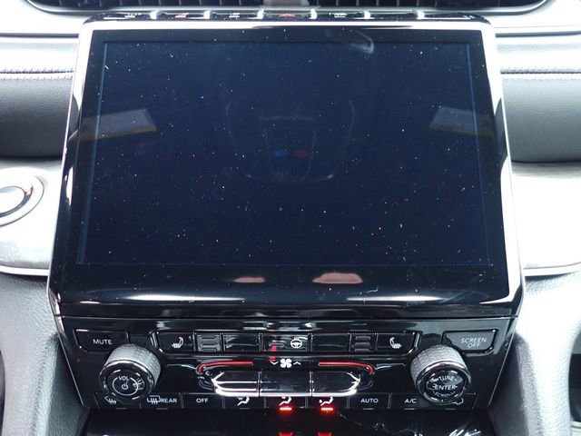 New 2025 Jeep Grand Cherokee Limited w/ Black Appearance Package image 21