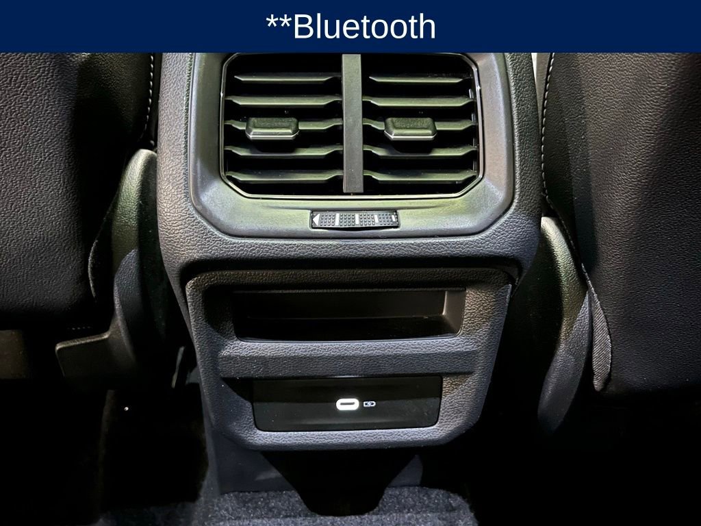 Used 2023 Volkswagen Taos SEL image 23