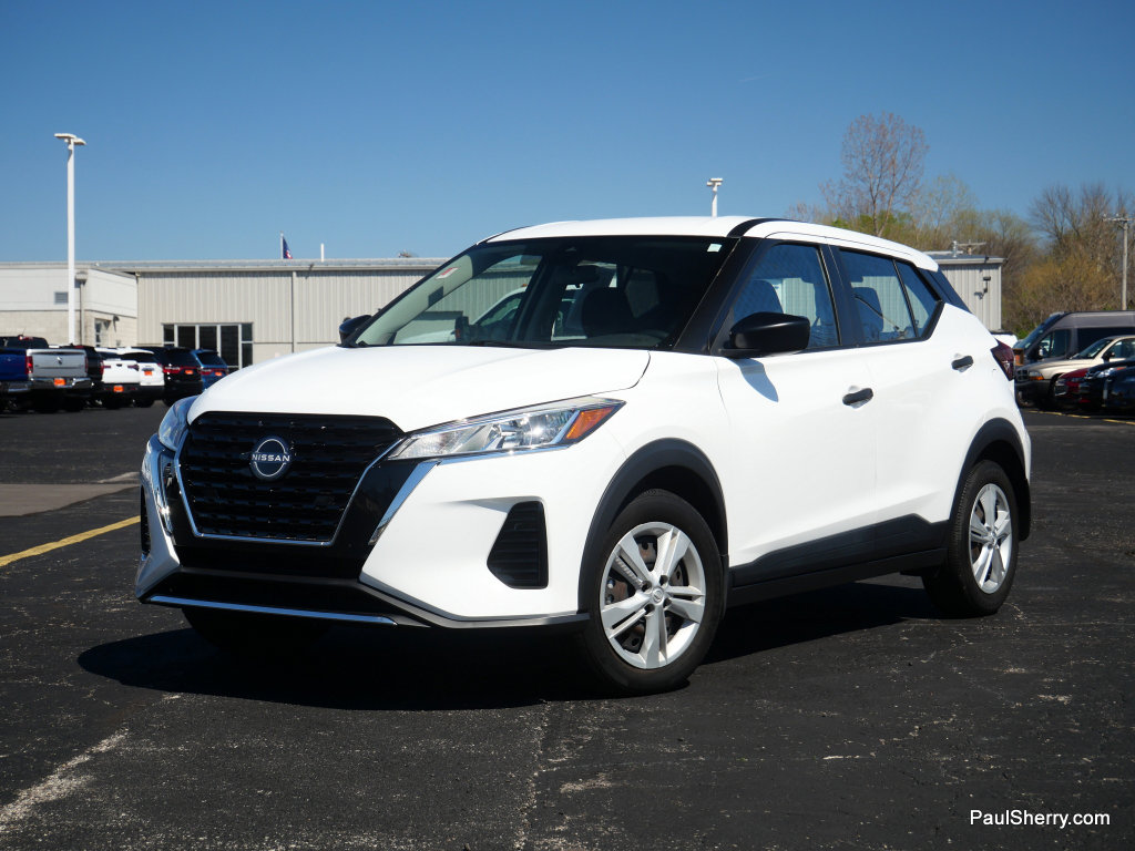 Used 2023 Nissan Kicks S image 7
