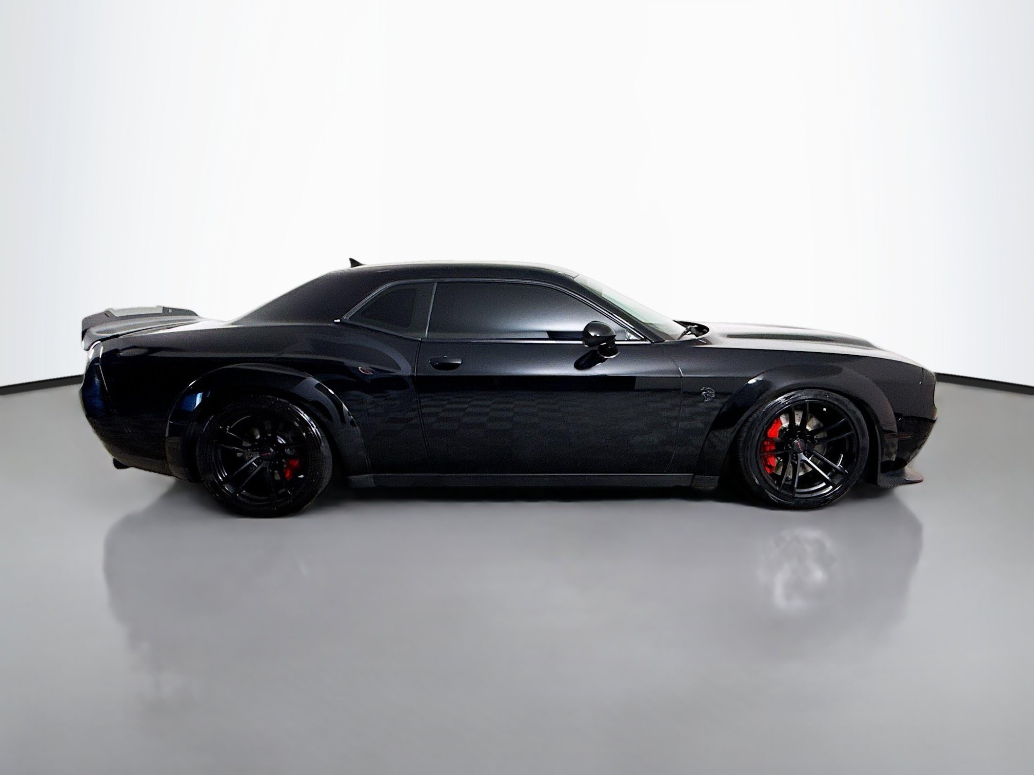 Used 2019 Dodge Challenger SRT Hellcat Redeye RWD image 11