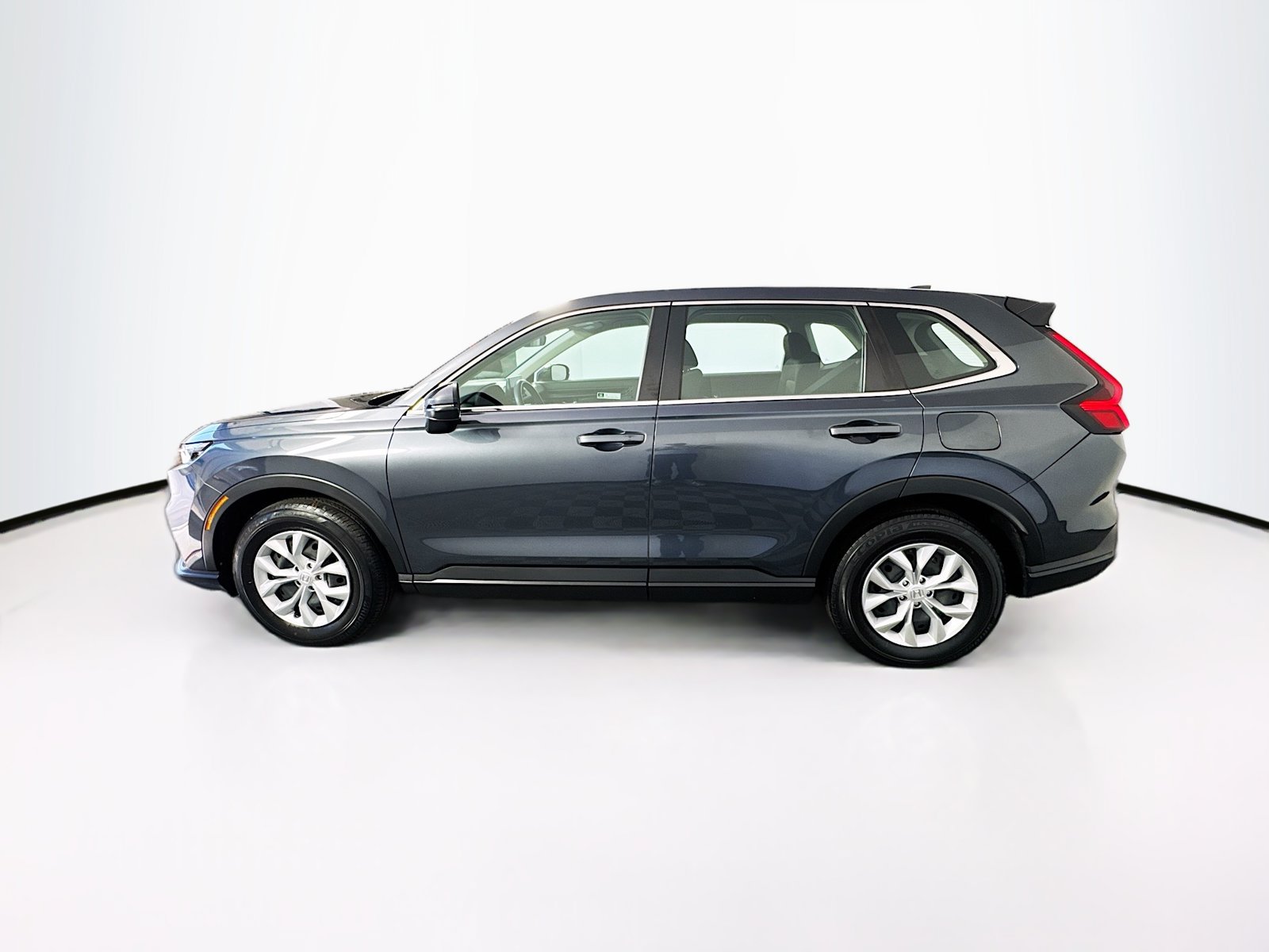 Used 2024 Honda CR-V LX image 4