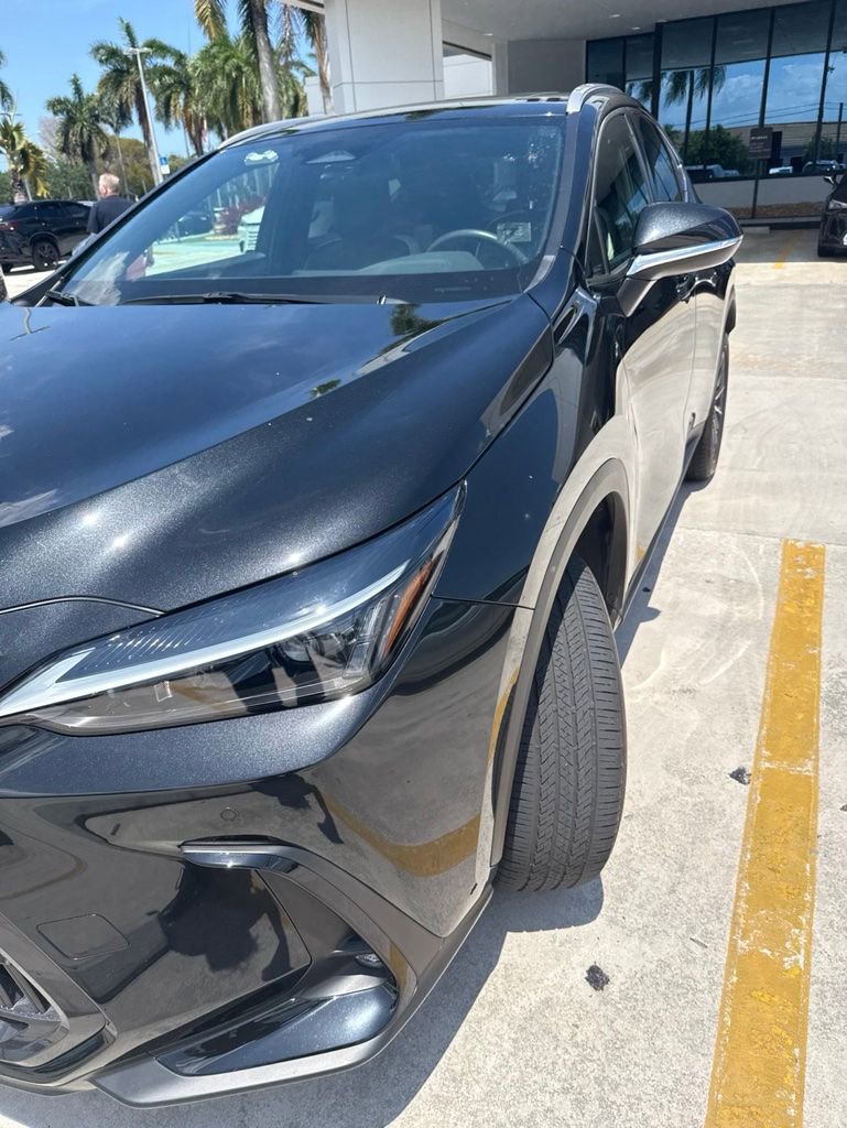 Used 2023 Lexus NX 350 AWD image 3