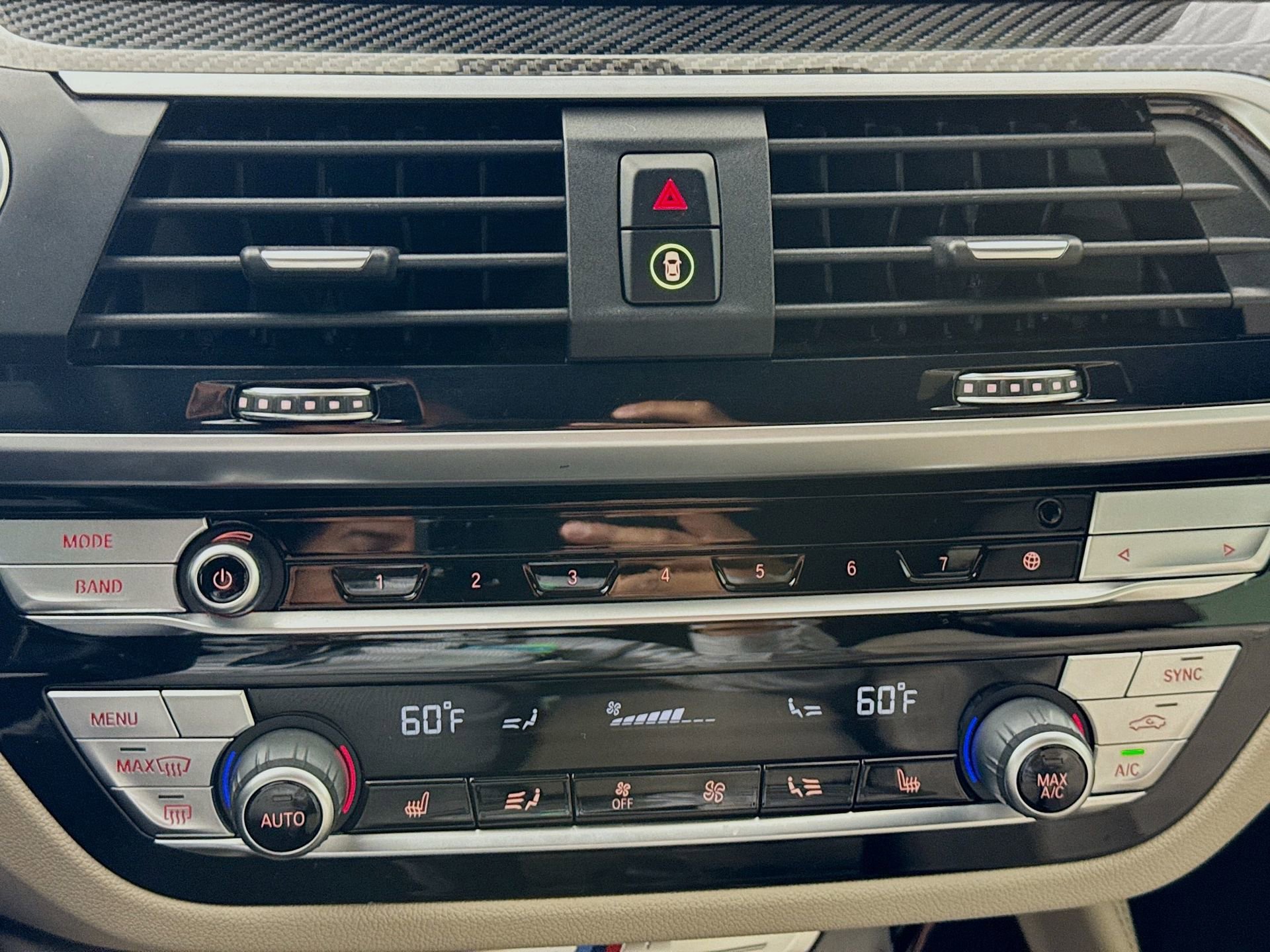 Used 2021 BMW X4 M40i w/ Premium Package image 17