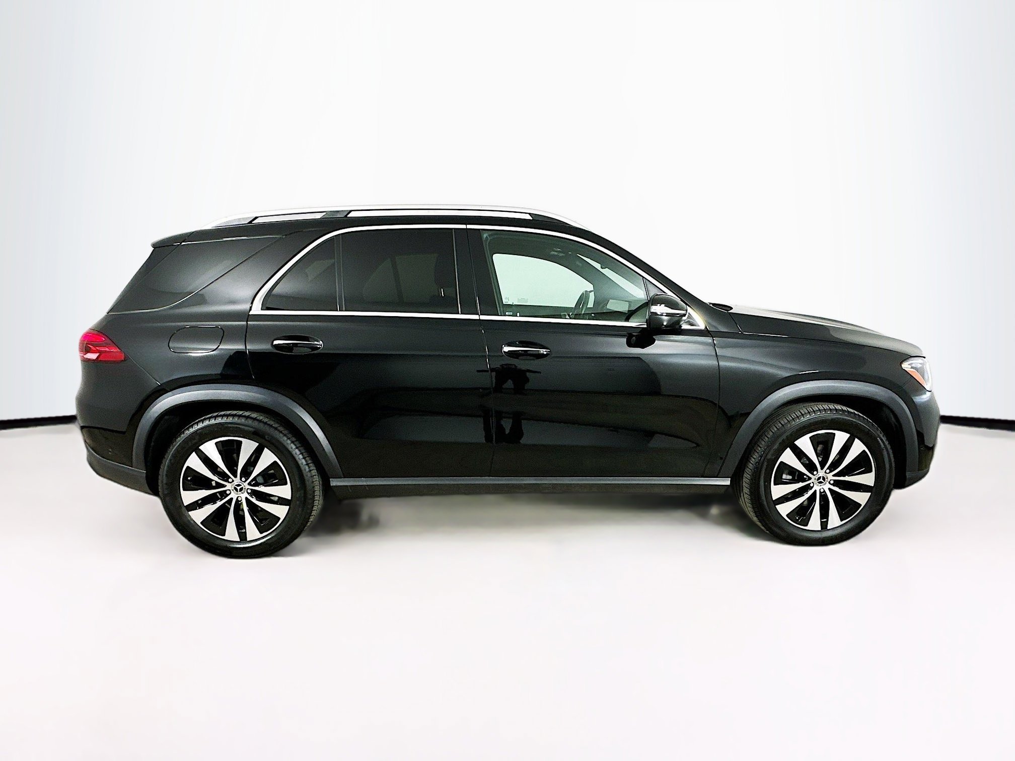 Certified 2024 Mercedes-Benz GLE 350 4MATIC image 4