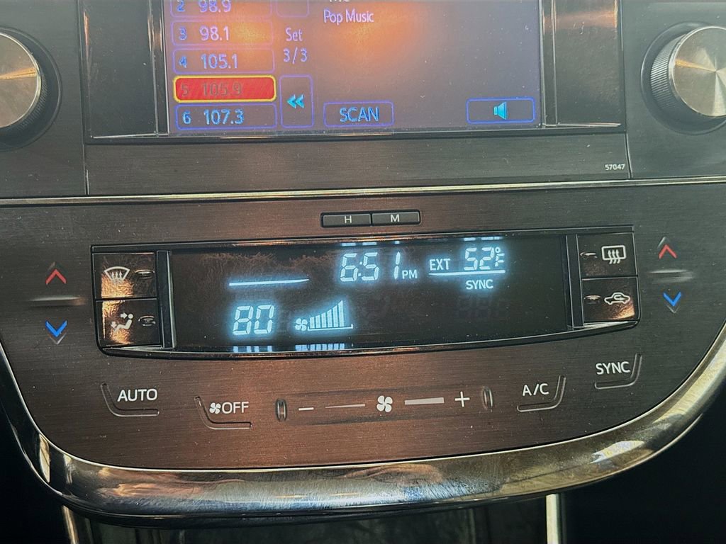 Used 2014 Toyota Avalon XLE image 14