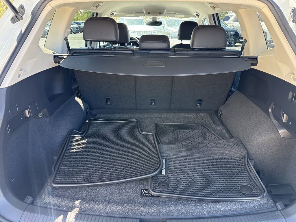 Used 2022 Volkswagen Tiguan SE AWD/4WD image 29
