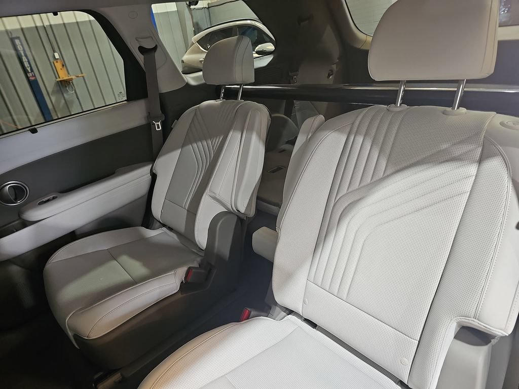 New 2026 Hyundai Palisade FWD Hybrid image 15