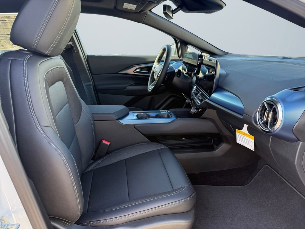 New 2026 Chevrolet Equinox EV LT image 15