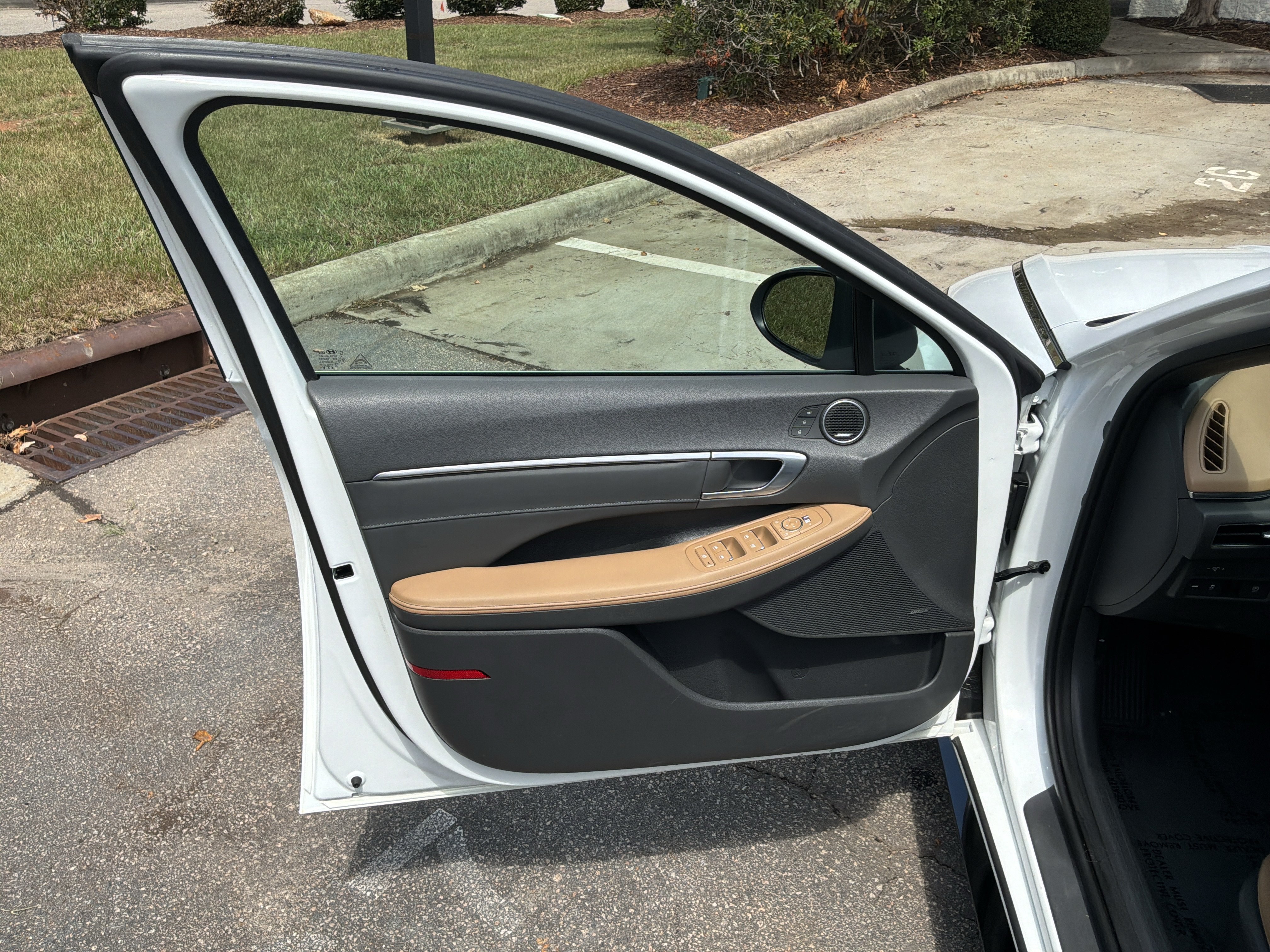 Used 2021 Hyundai Sonata Limited FWD image 14