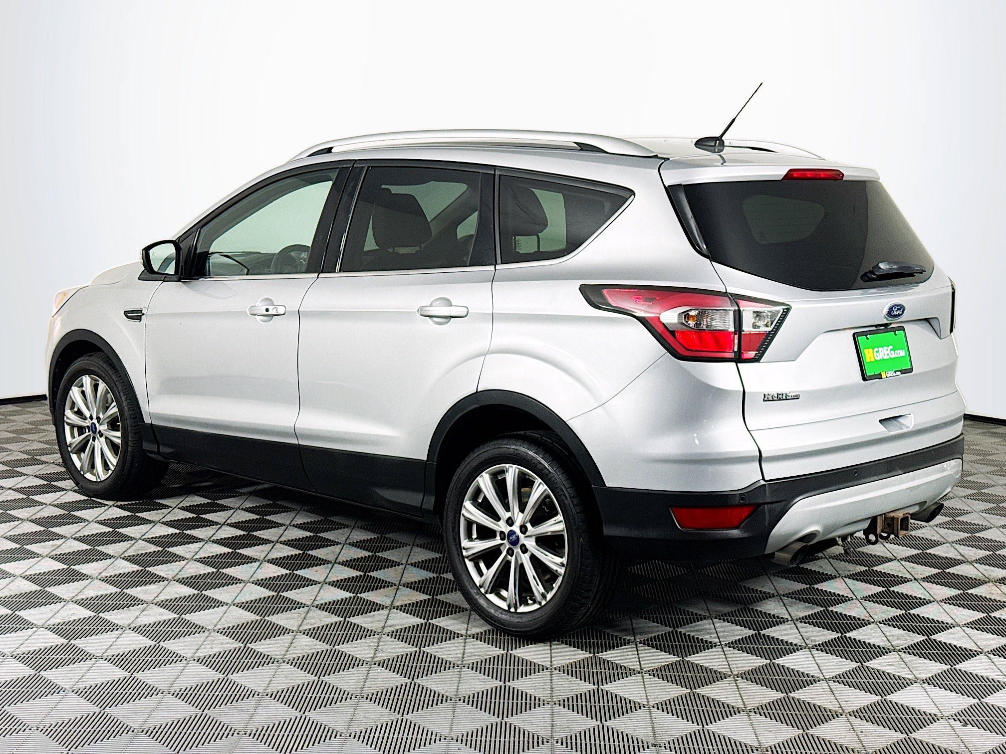 Used 2017 Ford Escape Titanium AWD/4WD image 6