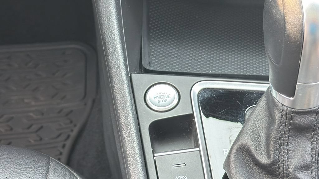 Used 2019 Volkswagen Jetta SE FWD image 16