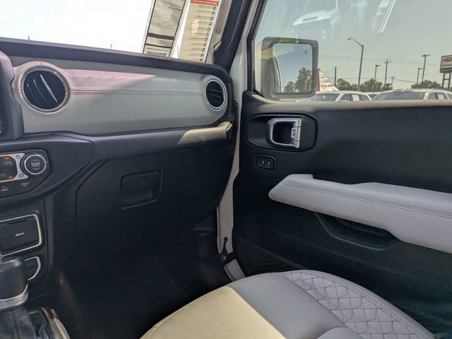 Used 2022 Jeep Gladiator Overland AWD/4WD image 16