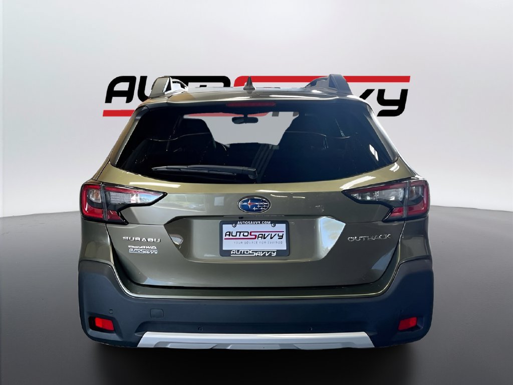 Used 2025 Subaru Outback Limited AWD/4WD image 6