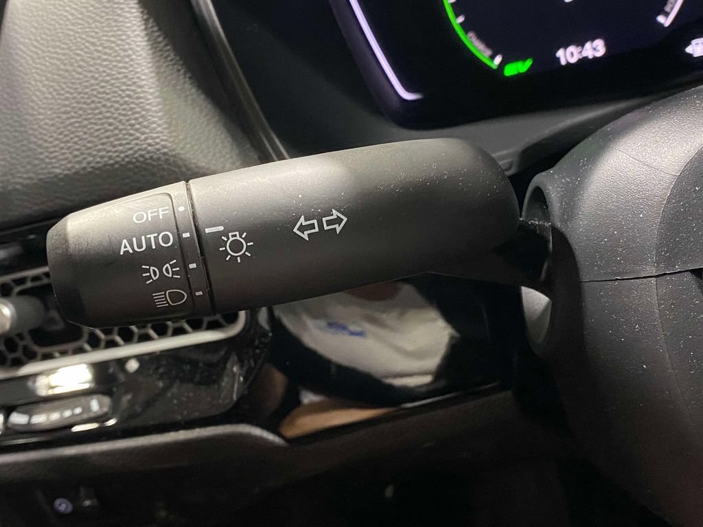 Used 2025 Honda Civic Sport image 25