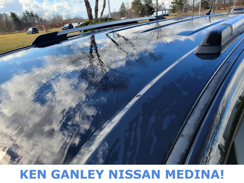 Used 2017 Dodge Journey Crossroad w/ Popular Equipment Group image 17