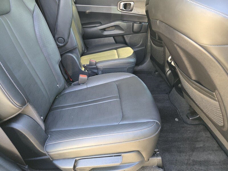 Certified 2024 Kia Sorento X-Line EX AWD/4WD image 6