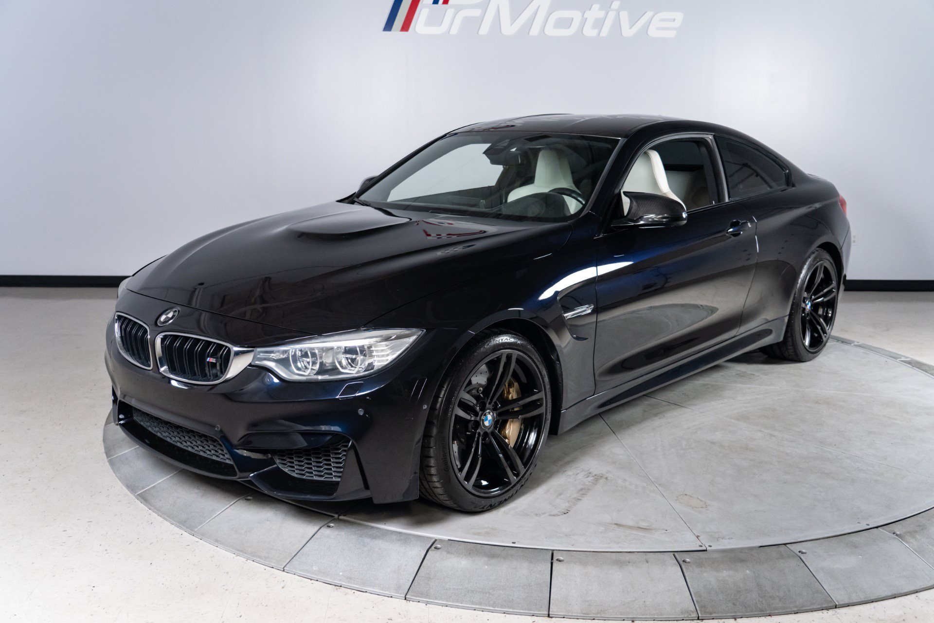 Used 2015 BMW M4 Coupe RWD image 2