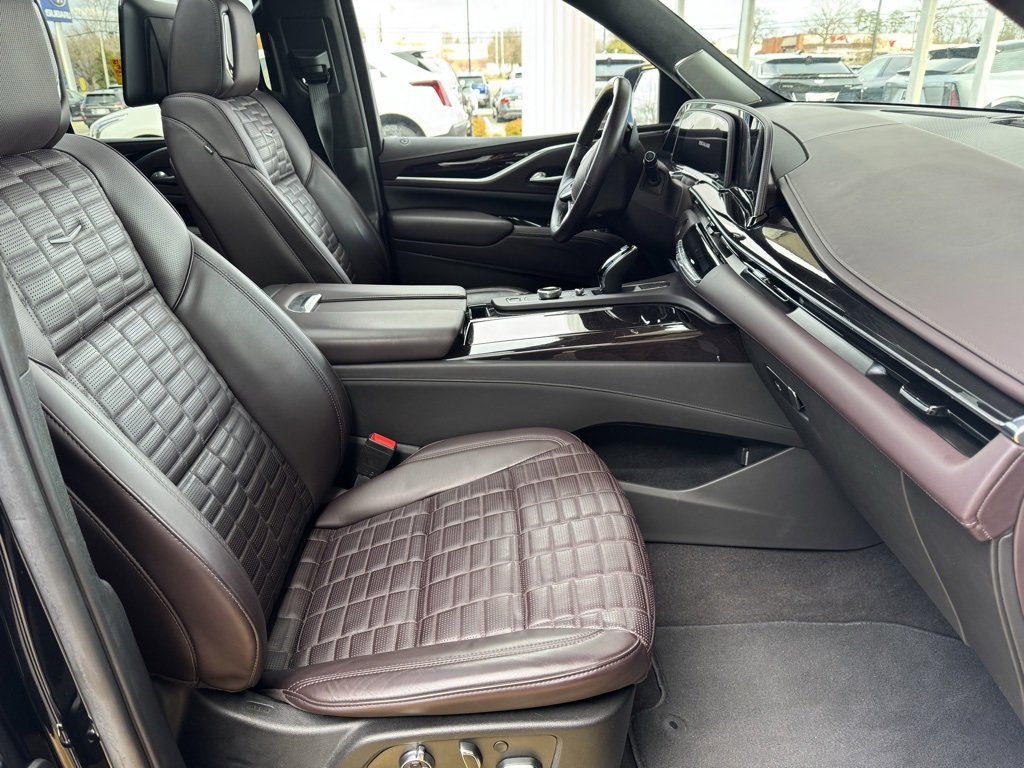 Certified 2022 Cadillac Escalade Premium Luxury Platinum w/ LPO, Radiant Package image 11