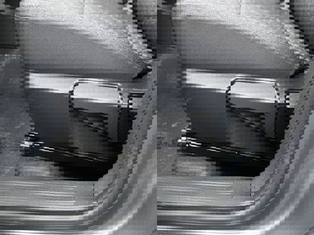 New 2026 Nissan Kicks SV image 12