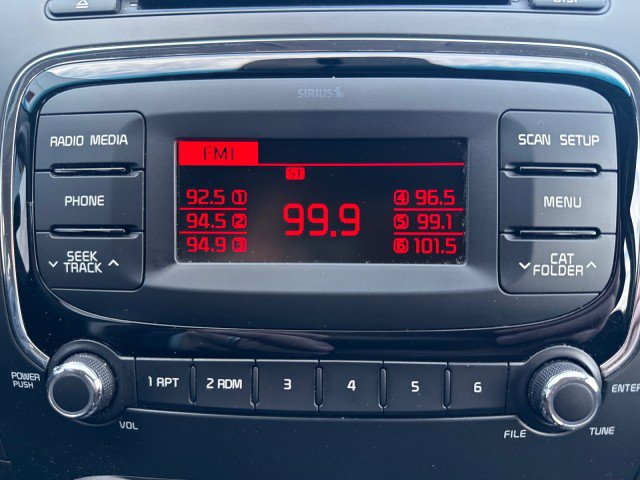 Used 2017 Kia Forte LX image 21