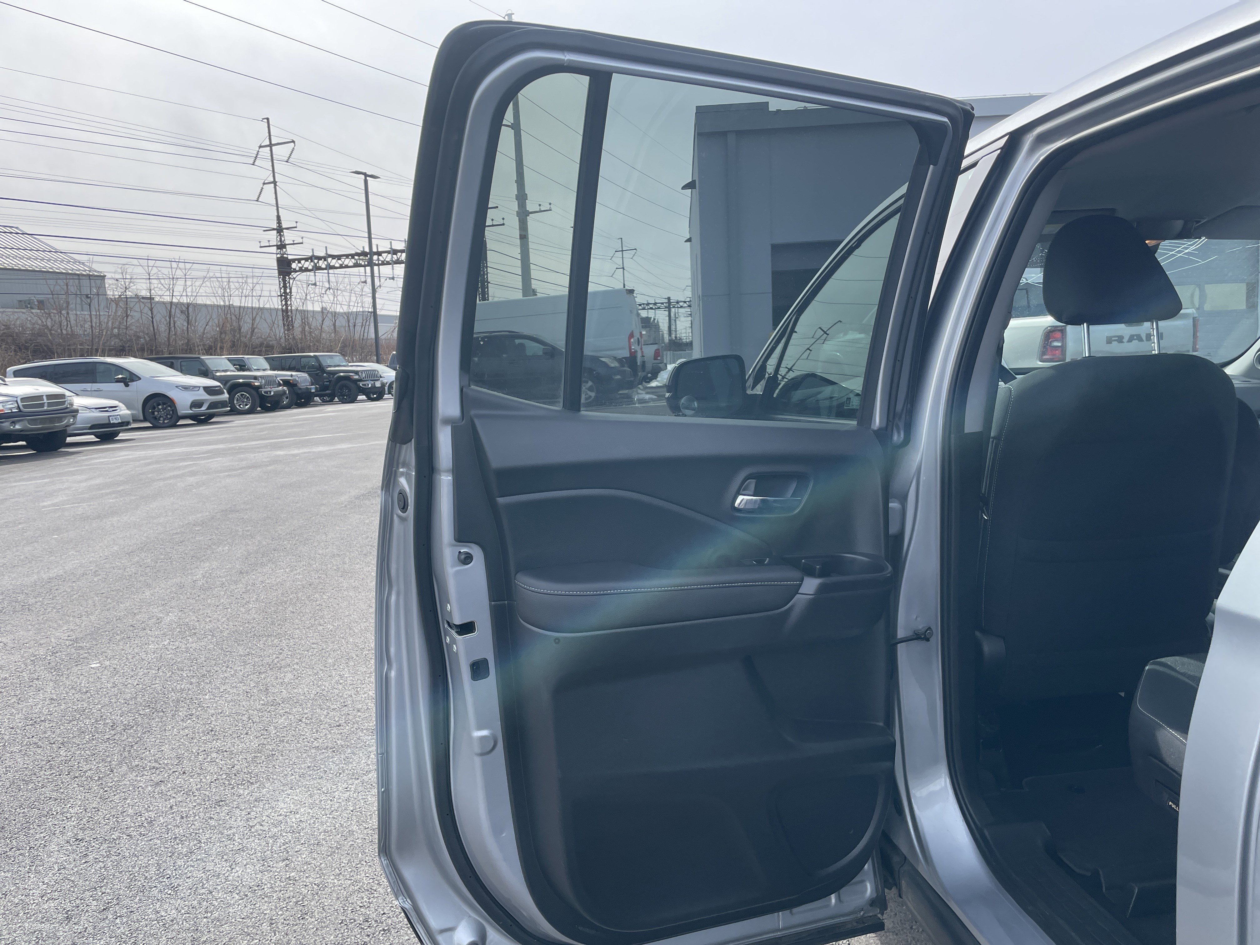 Used 2023 Honda Ridgeline Sport image 23