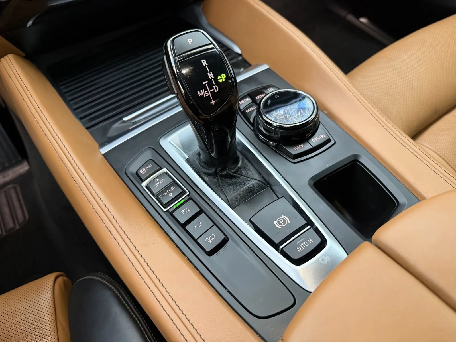 Used 2015 BMW X6 xDrive50i AWD/4WD image 31