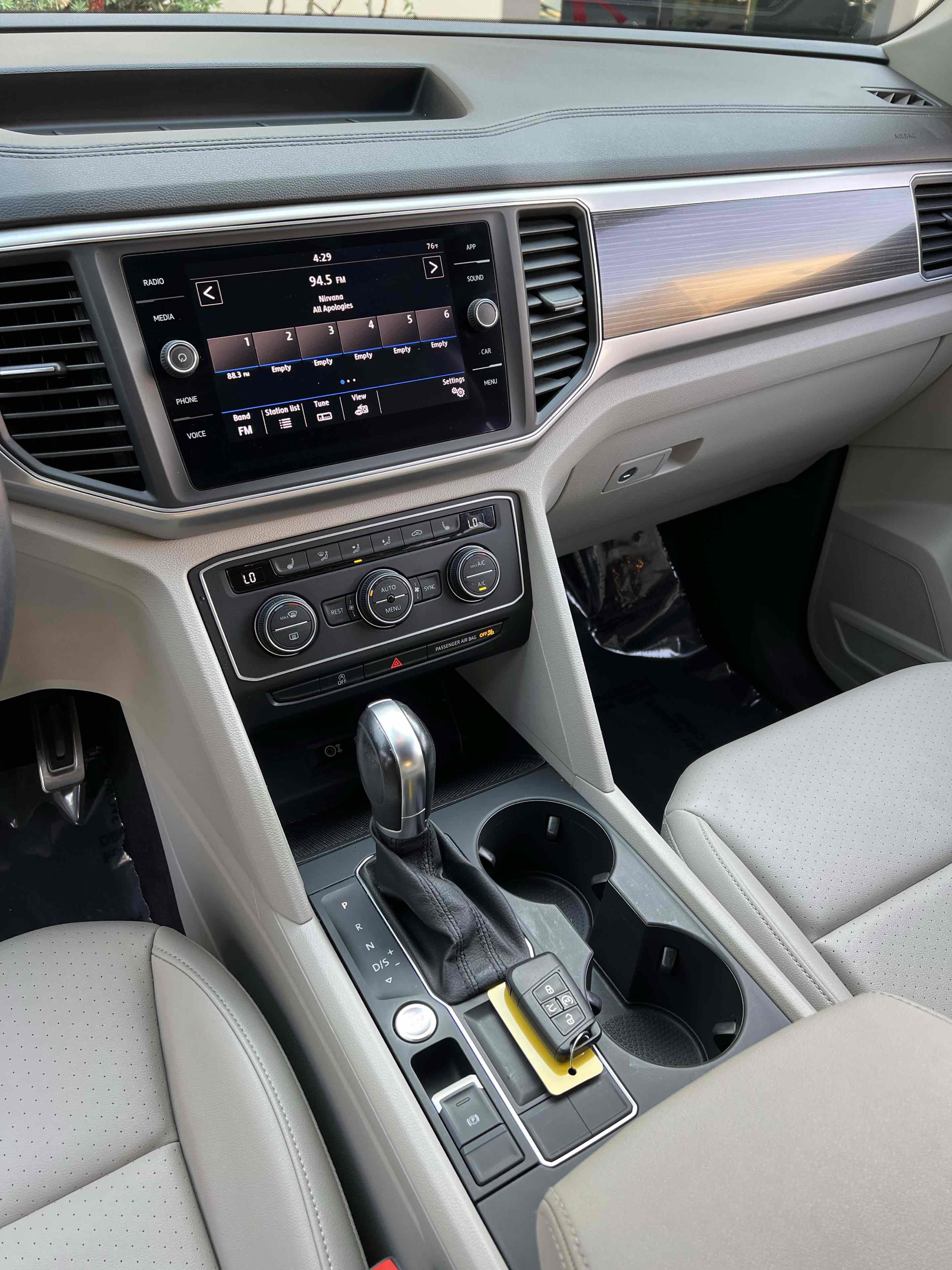 Used 2019 Volkswagen Atlas SE w/ Towing Package image 86