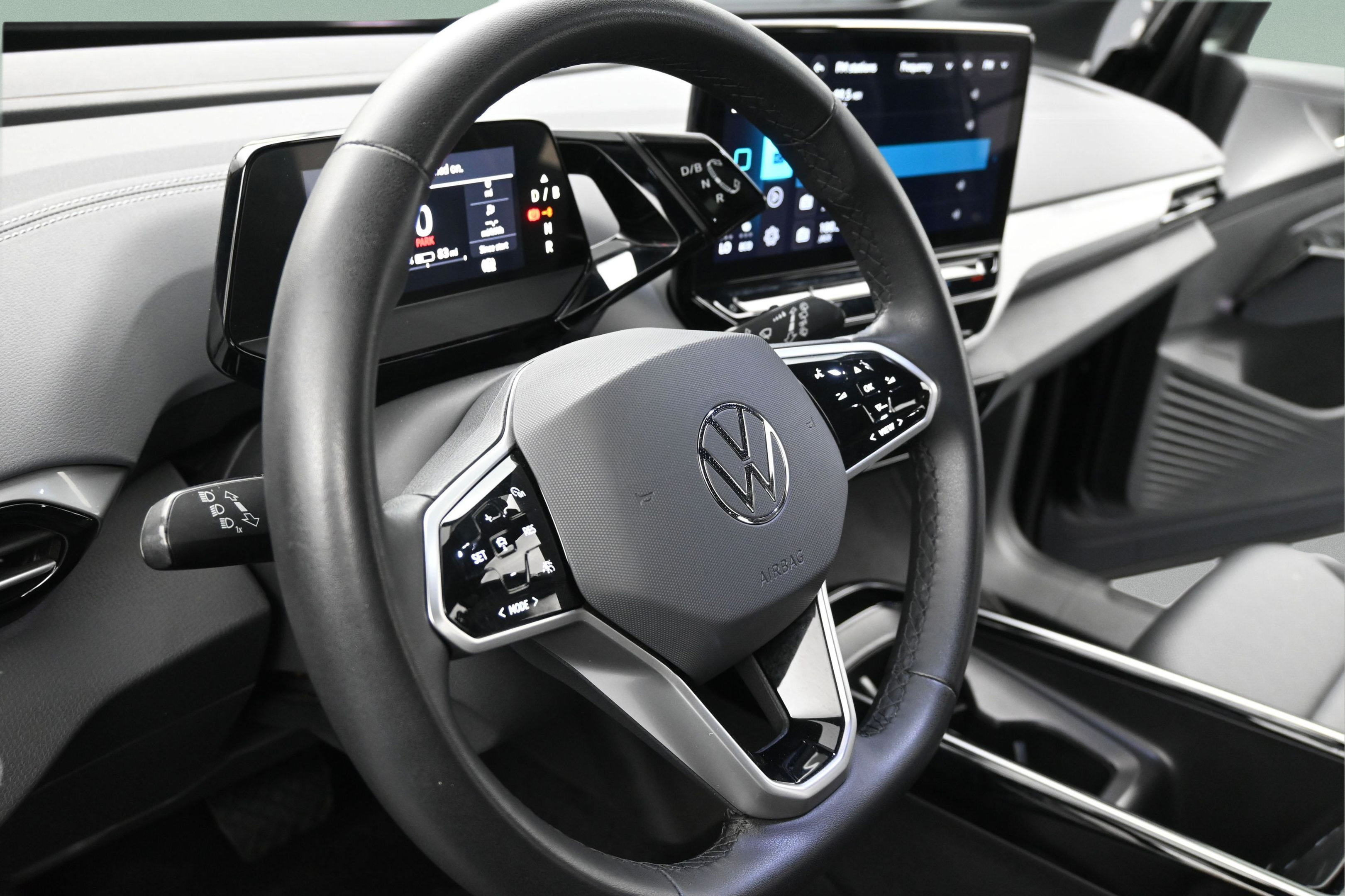 Used 2023 Volkswagen ID.4 Pro S Plus AWD/4WD image 13