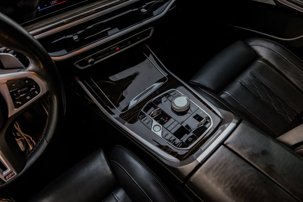 Used 2023 BMW X7 M60i w/ Executive Package AWD/4WD image 22